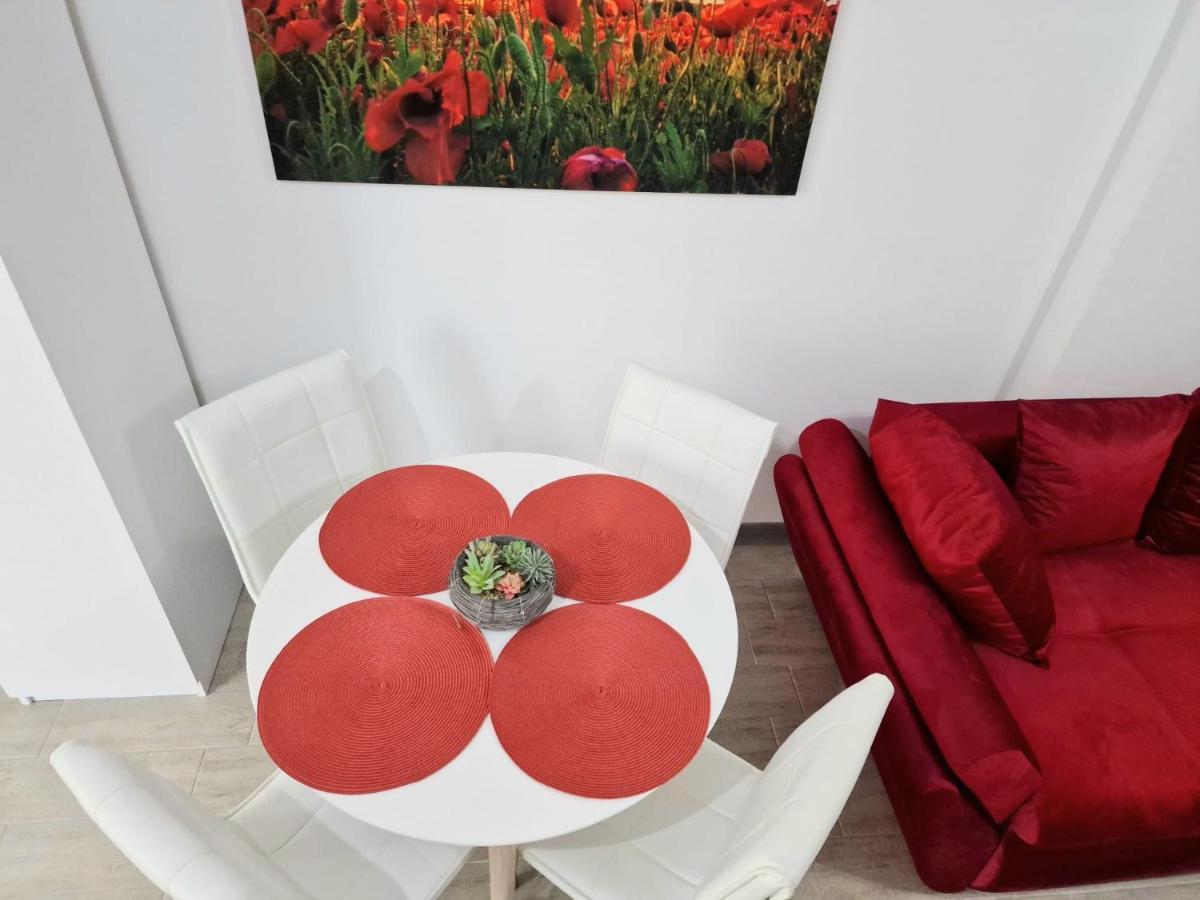 Red.96 Appartement Năvodari Buitenkant foto