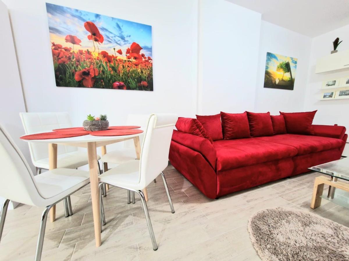 Red.96 Appartement Năvodari Buitenkant foto